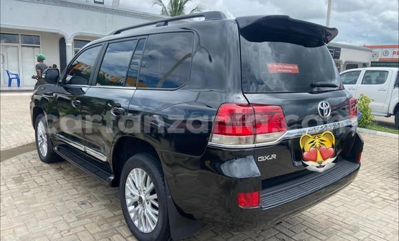 Buy Used Toyota Land Cruiser Black Car in Dar es Salaam in Dar es Salaam Buy Used Toyota Land Cruiser Black Car in Dar es Salaam in Dar es Salaam