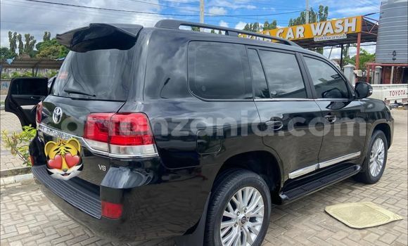 Buy Used Toyota Land Cruiser Black Car in Dar es Salaam in Dar es Salaam Buy Used Toyota Land Cruiser Black Car in Dar es Salaam in Dar es Salaam