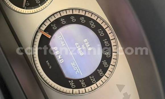 Nunua Imported Mercedes-Benz C-Classe Nyeupe Gari ndani ya Dar es Salaam nchini Dar es Salaam Nunua Imported Mercedes-Benz C-Classe Nyeupe Gari ndani ya Dar es Salaam nchini Dar es Salaam