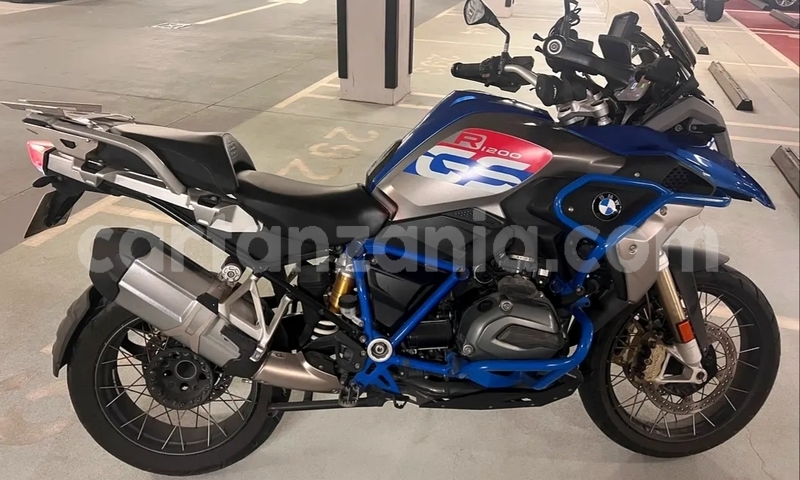 Big with watermark bmw r1200gs adventure arusha arusha 33814