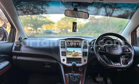 Nunua Ilio tumika Toyota Harrier Nyeusi Gari ndani ya Dar es Salaam nchini Dar es Salaam Nunua Ilio tumika Toyota Harrier Nyeusi Gari ndani ya Dar es Salaam nchini Dar es Salaam
