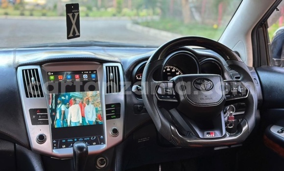 Nunua Ilio tumika Toyota Harrier Nyeusi Gari ndani ya Dar es Salaam nchini Dar es Salaam Nunua Ilio tumika Toyota Harrier Nyeusi Gari ndani ya Dar es Salaam nchini Dar es Salaam