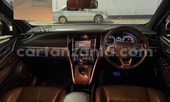 Nunua Ilio tumika Toyota Harrier Nyeusi Gari ndani ya Dar es Salaam nchini Dar es Salaam Nunua Ilio tumika Toyota Harrier Nyeusi Gari ndani ya Dar es Salaam nchini Dar es Salaam