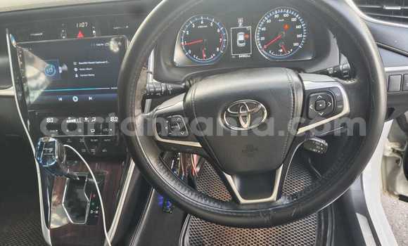 Buy Used Toyota Harrier White Car in Dar es Salaam in Dar es Salaam Buy Used Toyota Harrier White Car in Dar es Salaam in Dar es Salaam
