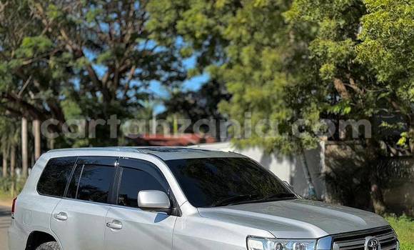 Buy Used Toyota Land Cruiser Silver Car in Dar es Salaam in Dar es Salaam