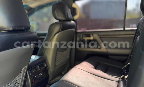 Buy Used Toyota Land Cruiser Silver Car in Dar es Salaam in Dar es Salaam Buy Used Toyota Land Cruiser Silver Car in Dar es Salaam in Dar es Salaam