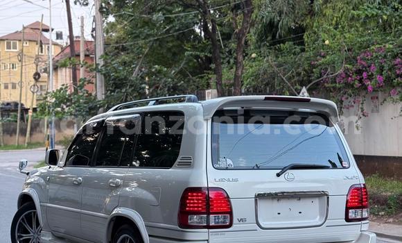 Buy Used Toyota Land Cruiser White Car in Dar es Salaam in Dar es Salaam Buy Used Toyota Land Cruiser White Car in Dar es Salaam in Dar es Salaam