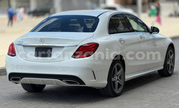 Buy Used Mercedes-Benz C-Classe White Car in Dar es Salaam in Dar es Salaam Buy Used Mercedes-Benz C-Classe White Car in Dar es Salaam in Dar es Salaam