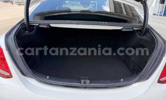 Buy Used Mercedes-Benz C-Classe White Car in Dar es Salaam in Dar es Salaam Buy Used Mercedes-Benz C-Classe White Car in Dar es Salaam in Dar es Salaam