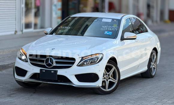 Buy Used Mercedes-Benz C-Classe White Car in Dar es Salaam in Dar es Salaam Buy Used Mercedes-Benz C-Classe White Car in Dar es Salaam in Dar es Salaam