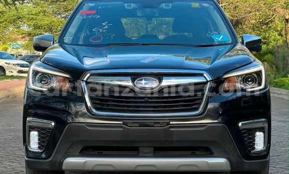 Nunua Imported Subaru Forester Nyeusi Gari ndani ya Dar es Salaam nchini Dar es Salaam