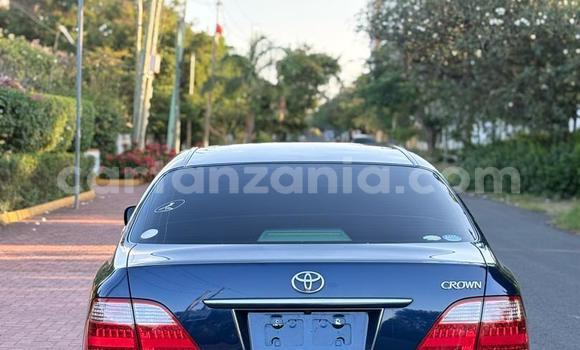 Buy Import Toyota Crown Blue Car in Dar es Salaam in Dar es Salaam Buy Import Toyota Crown Blue Car in Dar es Salaam in Dar es Salaam