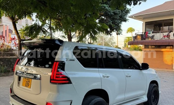 Buy Used Toyota Land Cruiser Prado White Car in Dar es Salaam in Dar es Salaam Buy Used Toyota Land Cruiser Prado White Car in Dar es Salaam in Dar es Salaam