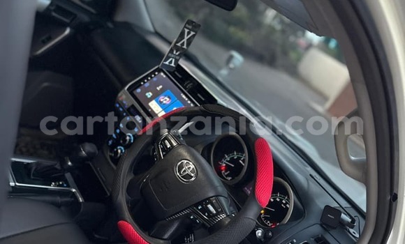 Buy Used Toyota Land Cruiser Prado White Car in Dar es Salaam in Dar es Salaam Buy Used Toyota Land Cruiser Prado White Car in Dar es Salaam in Dar es Salaam