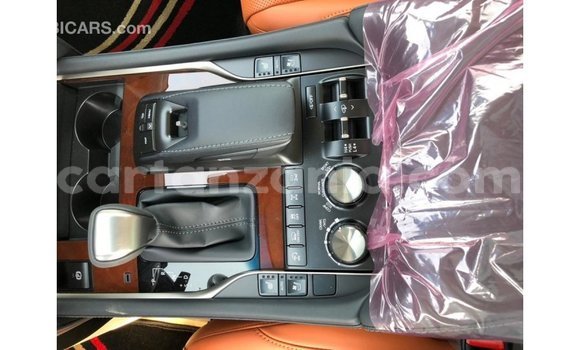 Nunua Imported Lexus LX Nyeupe Gari ndani ya Import - Dubai nchini Arusha Nunua Imported Lexus LX Nyeupe Gari ndani ya Import - Dubai nchini Arusha