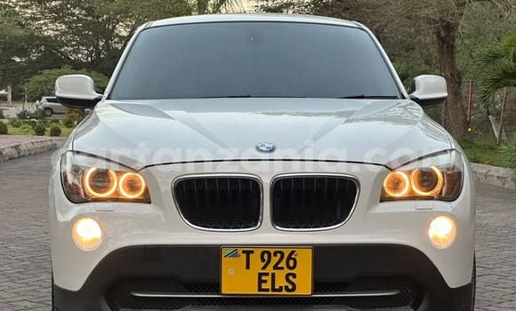 Buy Used BMW X1 White Car in Dar es Salaam in Dar es Salaam