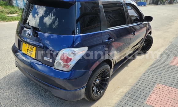 Buy Used Toyota IST Blue Car in Dar es Salaam in Dar es Salaam Buy Used Toyota IST Blue Car in Dar es Salaam in Dar es Salaam