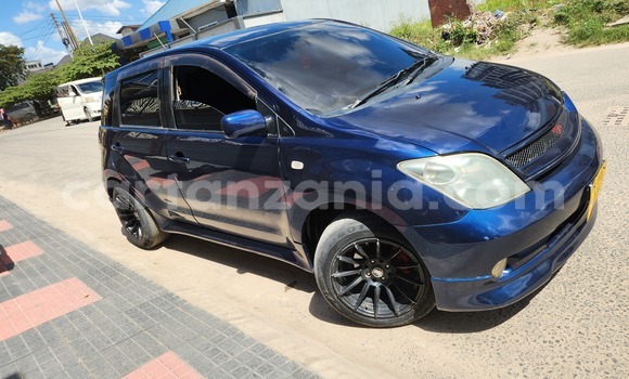 Buy Used Toyota IST Blue Car in Dar es Salaam in Dar es Salaam Buy Used Toyota IST Blue Car in Dar es Salaam in Dar es Salaam