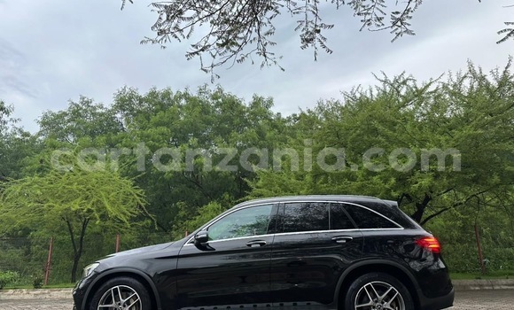 Buy Import Mercedes‒Benz GLC Black Car in Dar es Salaam in Dar es Salaam Buy Import Mercedes‒Benz GLC Black Car in Dar es Salaam in Dar es Salaam