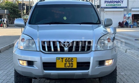 Nunua Ilio tumika Toyota Land Cruiser Prado Fedha Gari ndani ya Dar es Salaam nchini Dar es Salaam Nunua Ilio tumika Toyota Land Cruiser Prado Fedha Gari ndani ya Dar es Salaam nchini Dar es Salaam
