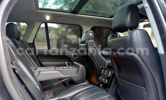 Buy Used Land Rover Range Rover Vogue White Car in Dar es Salaam in Dar es Salaam Buy Used Land Rover Range Rover Vogue White Car in Dar es Salaam in Dar es Salaam