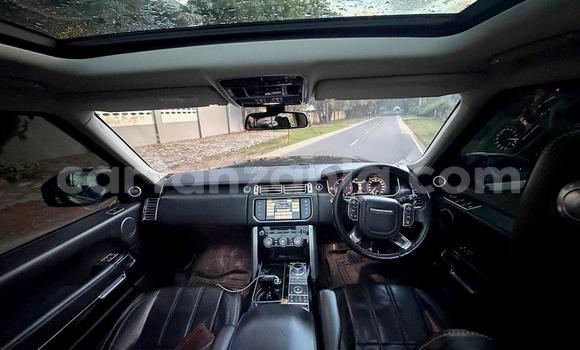 Buy Used Land Rover Range Rover Vogue White Car in Dar es Salaam in Dar es Salaam Buy Used Land Rover Range Rover Vogue White Car in Dar es Salaam in Dar es Salaam