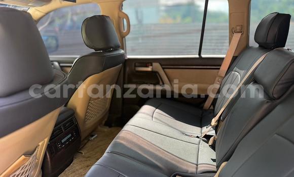 Buy Used Toyota Land Cruiser White Car in Dar es Salaam in Dar es Salaam Buy Used Toyota Land Cruiser White Car in Dar es Salaam in Dar es Salaam