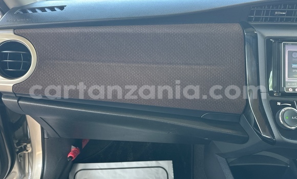 Nunua Mpya Toyota Corolla Fedha Gari ndani ya Dar es Salaam nchini Dar es Salaam Nunua Mpya Toyota Corolla Fedha Gari ndani ya Dar es Salaam nchini Dar es Salaam