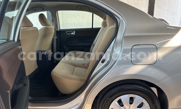 Nunua Mpya Toyota Corolla Fedha Gari ndani ya Dar es Salaam nchini Dar es Salaam Nunua Mpya Toyota Corolla Fedha Gari ndani ya Dar es Salaam nchini Dar es Salaam