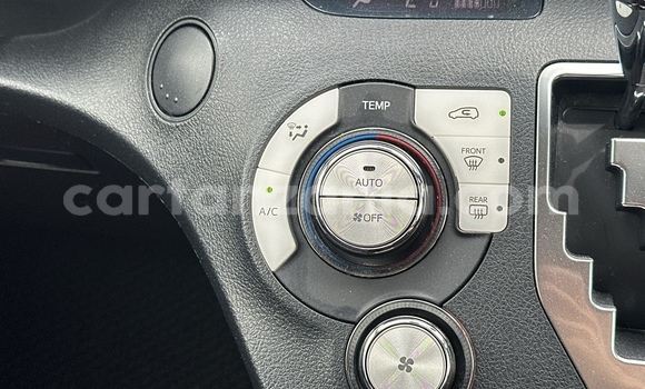 Nunua Mpya Toyota Sienta Bluu Gari ndani ya Dar es Salaam nchini Dar es Salaam Nunua Mpya Toyota Sienta Bluu Gari ndani ya Dar es Salaam nchini Dar es Salaam