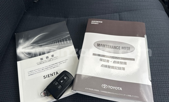 Nunua Mpya Toyota Sienta Bluu Gari ndani ya Dar es Salaam nchini Dar es Salaam Nunua Mpya Toyota Sienta Bluu Gari ndani ya Dar es Salaam nchini Dar es Salaam