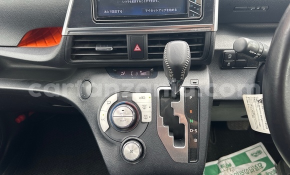 Nunua Mpya Toyota Sienta Bluu Gari ndani ya Dar es Salaam nchini Dar es Salaam Nunua Mpya Toyota Sienta Bluu Gari ndani ya Dar es Salaam nchini Dar es Salaam