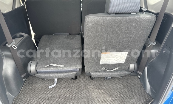 Nunua Mpya Toyota Sienta Bluu Gari ndani ya Dar es Salaam nchini Dar es Salaam Nunua Mpya Toyota Sienta Bluu Gari ndani ya Dar es Salaam nchini Dar es Salaam