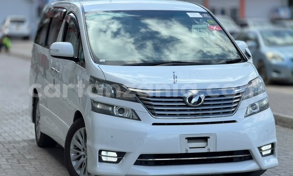 Buy Used Toyota Vellfire White Car in Dar es Salaam in Dar es Salaam Buy Used Toyota Vellfire White Car in Dar es Salaam in Dar es Salaam