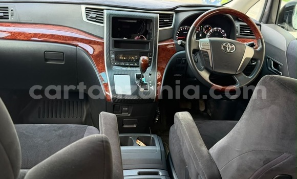 Buy Used Toyota Vellfire White Car in Dar es Salaam in Dar es Salaam Buy Used Toyota Vellfire White Car in Dar es Salaam in Dar es Salaam