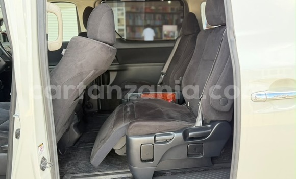 Buy Used Toyota Vellfire White Car in Dar es Salaam in Dar es Salaam Buy Used Toyota Vellfire White Car in Dar es Salaam in Dar es Salaam