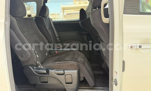 Buy Used Toyota Vellfire White Car in Dar es Salaam in Dar es Salaam Buy Used Toyota Vellfire White Car in Dar es Salaam in Dar es Salaam