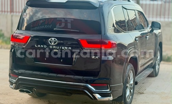 Buy Used Toyota Land Cruiser Black Car in Dar es Salaam in Dar es Salaam Buy Used Toyota Land Cruiser Black Car in Dar es Salaam in Dar es Salaam