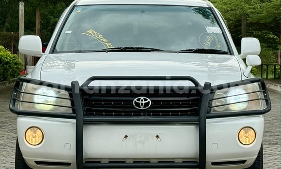 Buy Import Toyota Kluger White Car in Dar es Salaam in Dar es Salaam Buy Import Toyota Kluger White Car in Dar es Salaam in Dar es Salaam