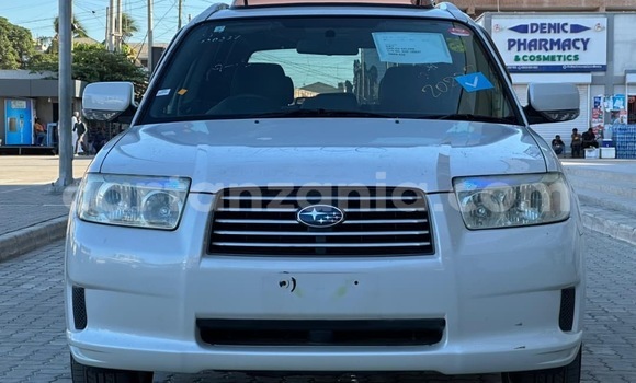 Nunua Imported Subaru Forester Nyeupe Gari ndani ya Dar es Salaam nchini Dar es Salaam Nunua Imported Subaru Forester Nyeupe Gari ndani ya Dar es Salaam nchini Dar es Salaam