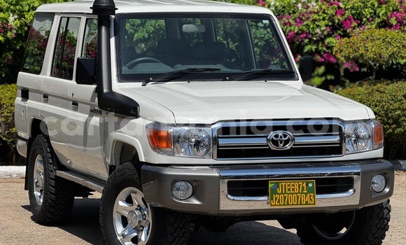 Buy Import Toyota Land Cruiser White Car in Dar es Salaam in Dar es Salaam Buy Import Toyota Land Cruiser White Car in Dar es Salaam in Dar es Salaam