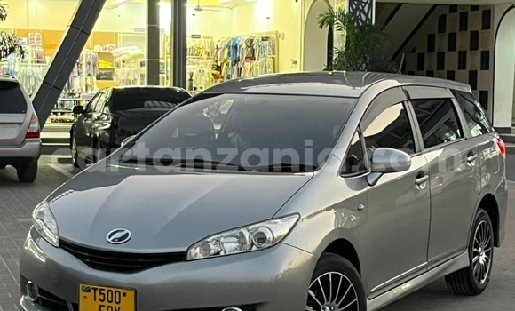 Buy Used Toyota Wish Silver Car in Dar es Salaam in Dar es Salaam