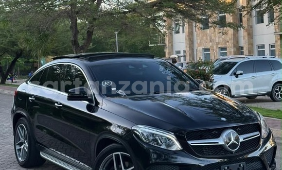 Nunua Imported Mercedes‒Benz GLE Nyeusi Gari ndani ya Dar es Salaam nchini Dar es Salaam Nunua Imported Mercedes‒Benz GLE Nyeusi Gari ndani ya Dar es Salaam nchini Dar es Salaam