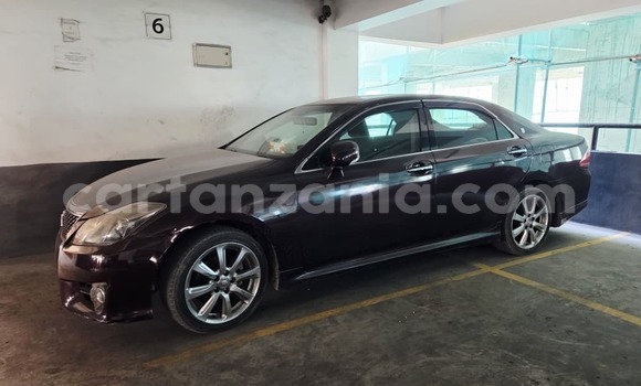 Nunua Ilio tumika Toyota Crown Nyingine Gari ndani ya Dar es Salaam nchini Dar es Salaam Nunua Ilio tumika Toyota Crown Nyingine Gari ndani ya Dar es Salaam nchini Dar es Salaam
