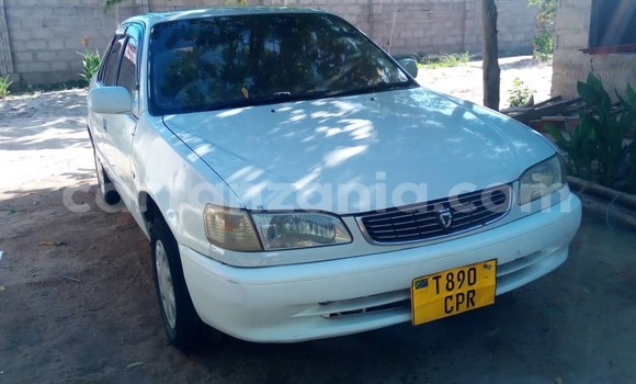 Buy Used Toyota Corolla White Car in Dar es Salaam in Dar es Salaam Buy Used Toyota Corolla White Car in Dar es Salaam in Dar es Salaam