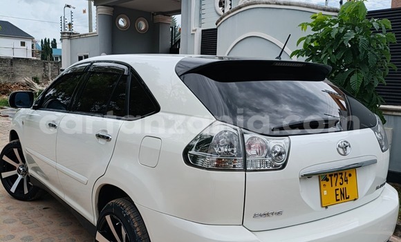 Nunua Ilio tumika Toyota Harrier Nyeupe Gari ndani ya Dar es Salaam nchini Dar es Salaam Nunua Ilio tumika Toyota Harrier Nyeupe Gari ndani ya Dar es Salaam nchini Dar es Salaam