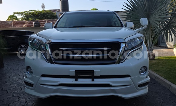 Buy Used Toyota Land Cruiser Prado White Car in Dar es Salaam in Dar es Salaam