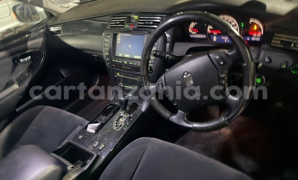 Buy Import Toyota Crown White Car in Dar es Salaam in Dar es Salaam Buy Import Toyota Crown White Car in Dar es Salaam in Dar es Salaam