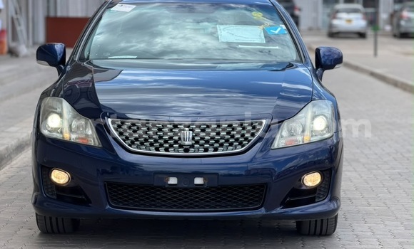 Buy Import Toyota Crown Blue Car in Dar es Salaam in Dar es Salaam