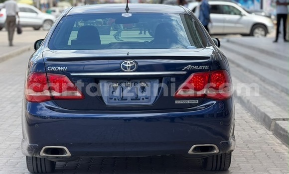 Buy Import Toyota Crown Blue Car in Dar es Salaam in Dar es Salaam Buy Import Toyota Crown Blue Car in Dar es Salaam in Dar es Salaam